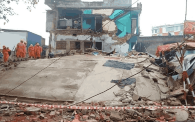 झारखंड देवघर में तीन मंजिला इमारत ढही: दो की मौत, रेस्क्यू ऑपरेशन जारी deoghar building collapse
