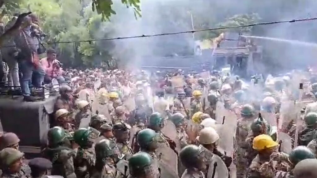 भाजपा का युवा आक्रोश रैली राज्यभर से जुटे कार्यकर्त्ता, पुलिस ने छोड़े आंसू गैस औररबर बुलेट। 19 Untitled design 32