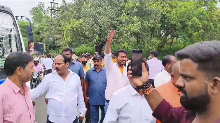हजारीबाग में भाजपा का युवा आक्रोश रैली में उमड़े कार्यकर्ता 8 bjp