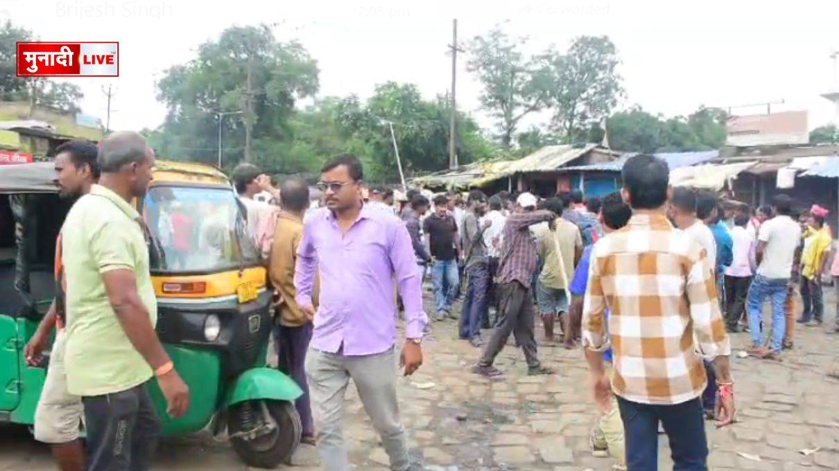 रांची में ऑटो चालकों का अनिश्चितकालीन हड़ताल शुरू, यात्रियों, छात्रों की बढ़ी परेशानी 1 चक्काजाम 1