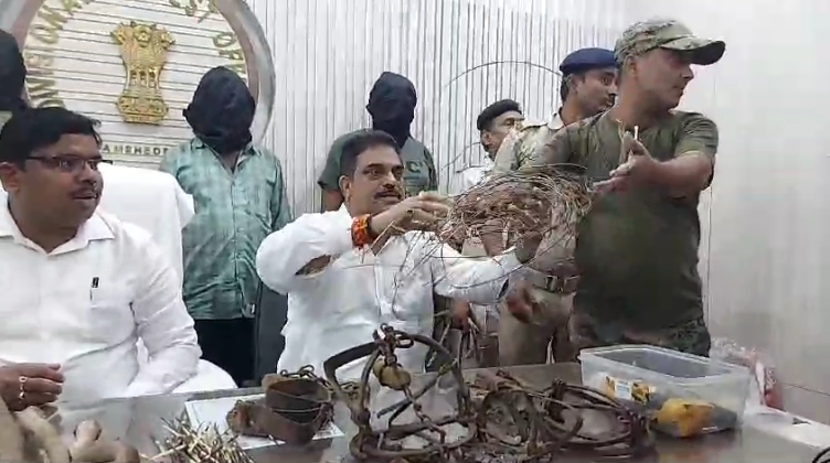 जमशेदपुर से वन तस्कर गिरफ्तार 8 वन्यजीव संरक्षण