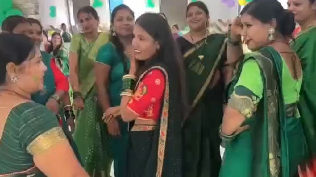 उरीमारी झा मु मो कार्यालय में धूमधाम से मनाया गया सावन उत्सव 2 स्थानीय समाचार