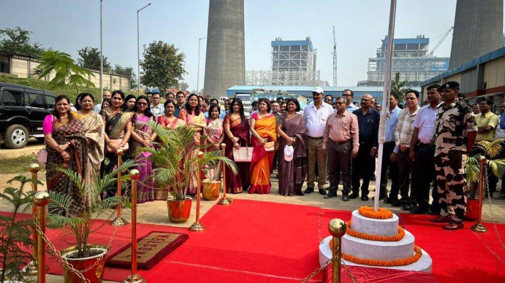 पतरातु PVUNL ने मनाया 10वां स्थापना दिवस, दिव्यांगों को ट्राइसाइकिल वितरित कर वृक्षारोपण किया 7 Untitled design 84
