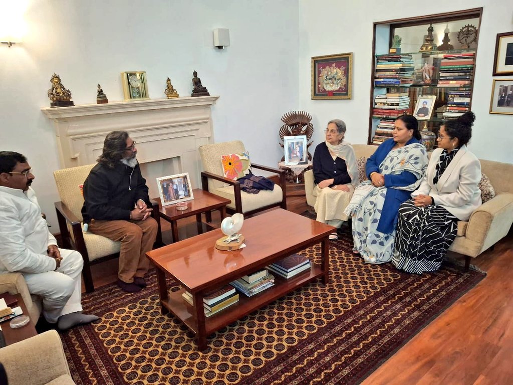 डॉ. मनमोहन सिंह के नेतृत्व और आर्थिक सुधारों ने भारत को एक नई दिशा दी : हेमंत सोरेन 2 WhatsApp Image 2024 12 28 at 11.45.13 03e2d08d