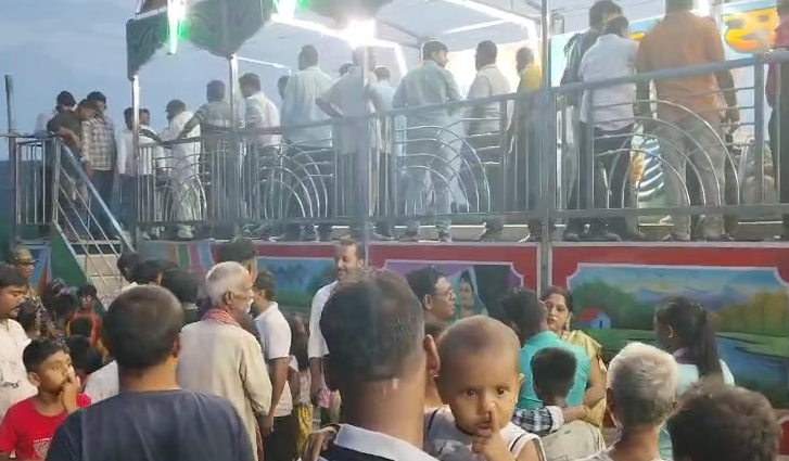 भुरकुंडा में शुरू हुआ श्रावणी मेला 2025: पारंपरिक संस्कृति, उत्सव और मनोरंजन का अद्भुत संगम 29 image 23