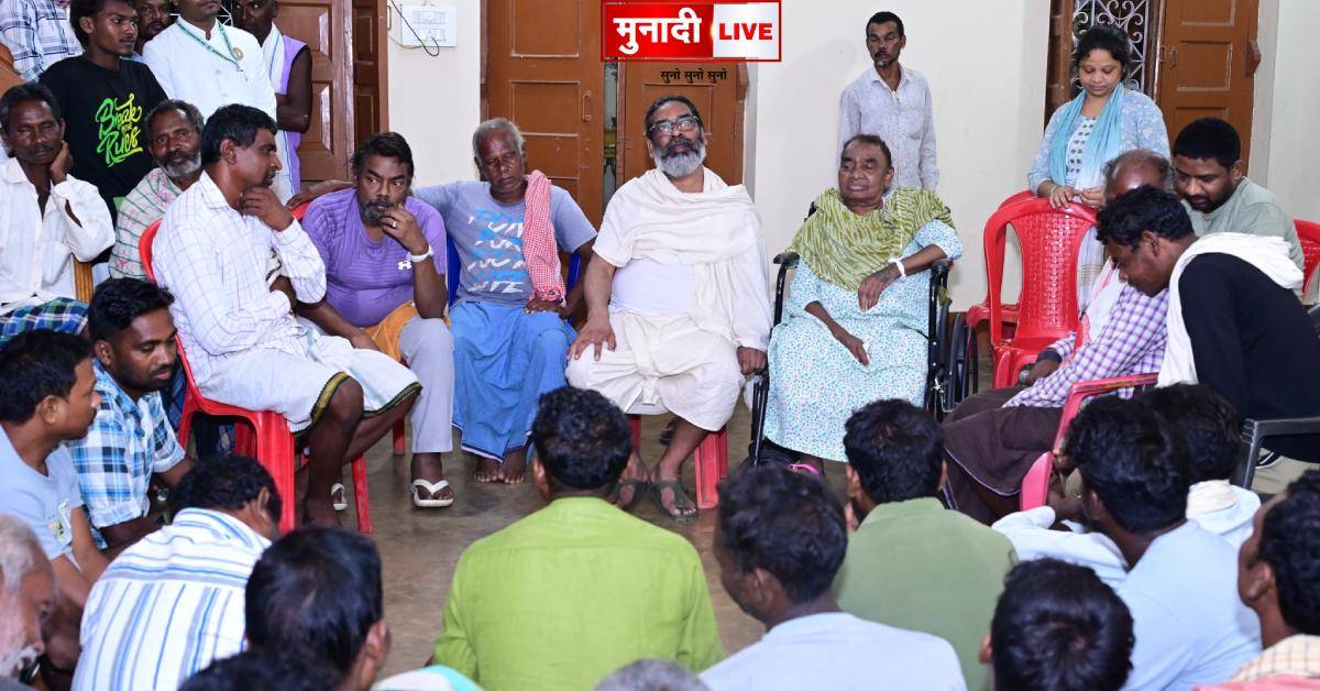 नेमरा गांव में "तीन नहान, दस कर्म और श्राद्ध कर्म" को लेकर मुख्यमंत्री हेमन्त सोरेन ने ग्रामीणों से की विस्तृत चर्चा 1 Shraddh Karma