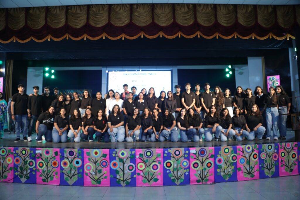 सरला बिरला पब्लिक स्कूल में मानविकी-2025 का आगाज़, आर्ट पिच और थ्रेड्स ओडिसी रहे आकर्षण का केंद्र 15 WhatsApp Image 2025 08 13 at 4.55.28 PM 1