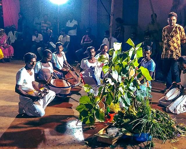 करमा पर्व : झारखंड की अस्मिता और परंपरा का प्रतीक 13 Karam puja 4