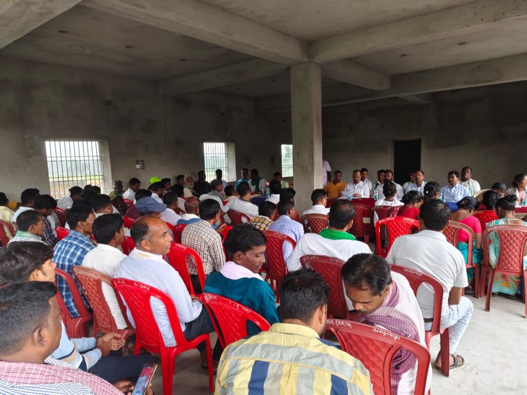 झामुमो प्रखंड समिति की बैठक सम्पन्न, विभिन्न मोर्चों का हुआ गठन 29 WhatsApp Image 2025 09 20 at 11.33.35