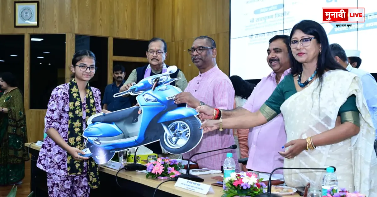 हेमंत सोरेन नियुक्ति पत्र वितरण