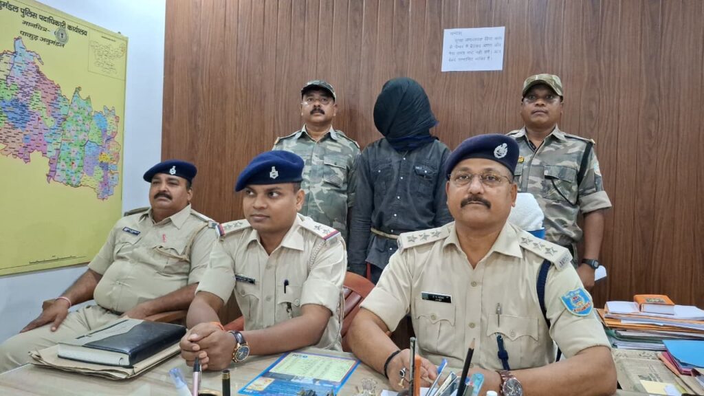 सिमलौंग ओपी क्षेत्र के दुष्कर्म कांड का मुख्य आरोपी रांगा से गिरफ्तार 23 WhatsApp Image 2025 10 16 at 4.15.27 PM 1