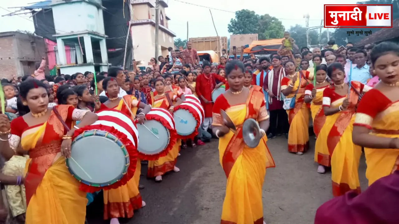 Women Dhaki Group