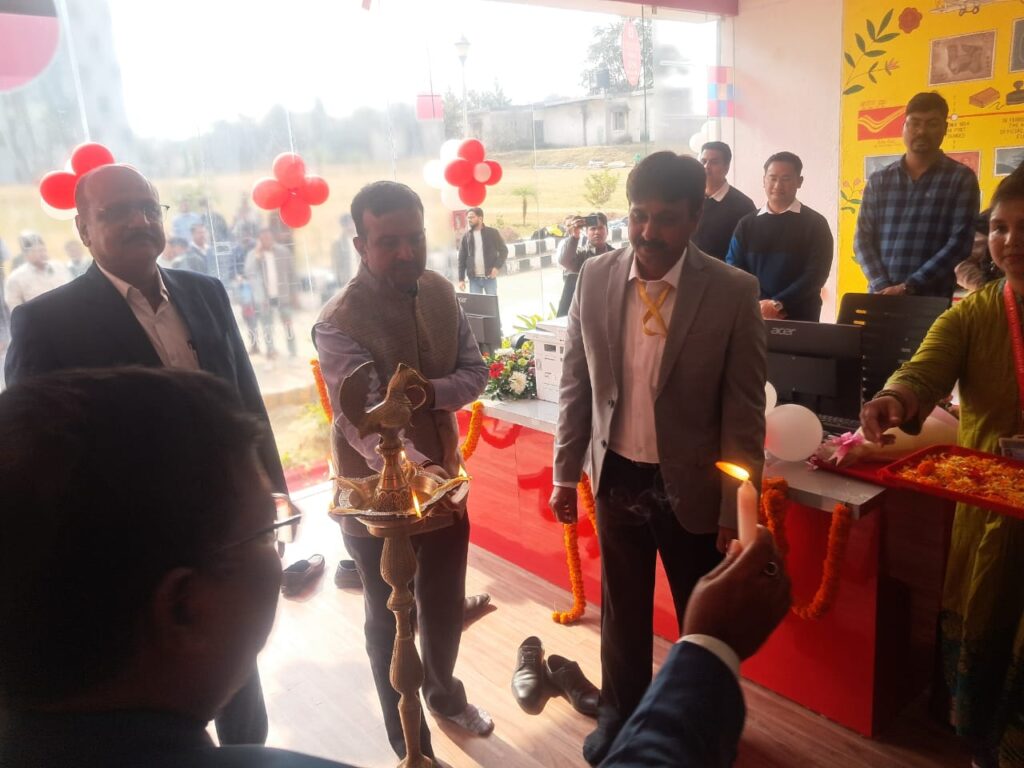 IIM रांची में डाक सेवाओं का नया युग, शुरू हुआ झारखंड का पहला जेन-Z पोस्ट ऑफिस 25 WhatsApp Image 2025 12 15 at 17.57.41 1