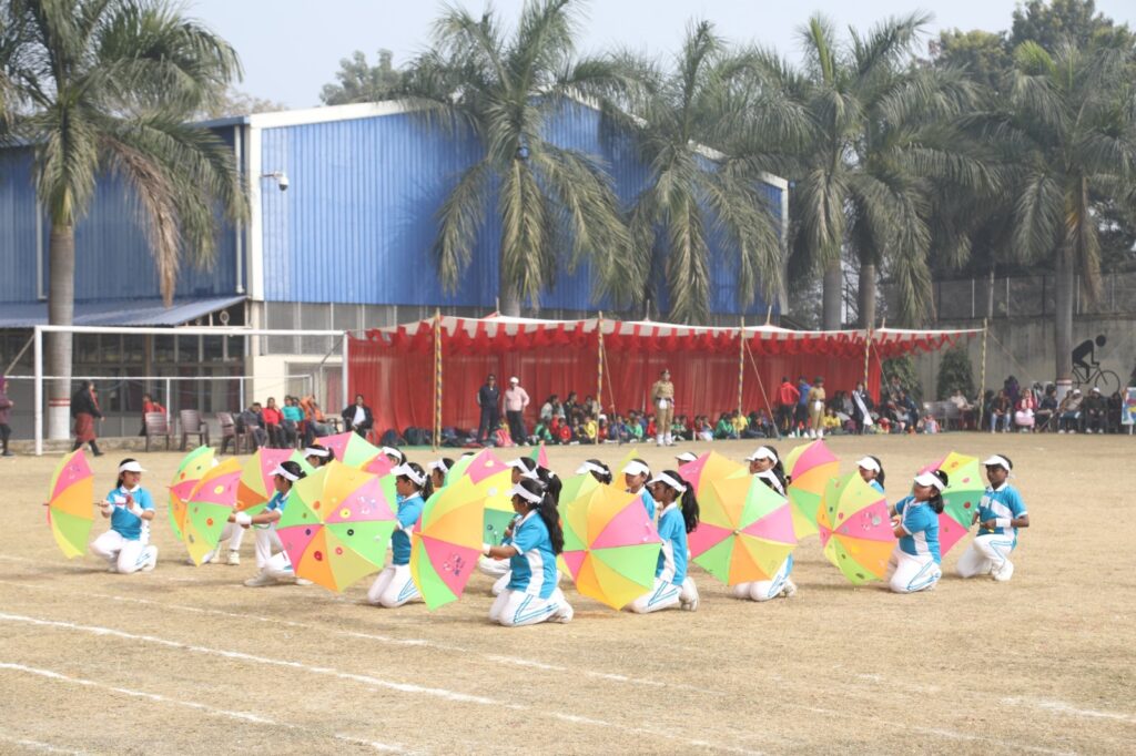 ऊर्जा और उमंग से सजा प्राइमरी विंग: मिनी स्पोर्ट्स डे – फनाथॉन 2025 27 WhatsApp Image 2025 12 20 at 16.41.34