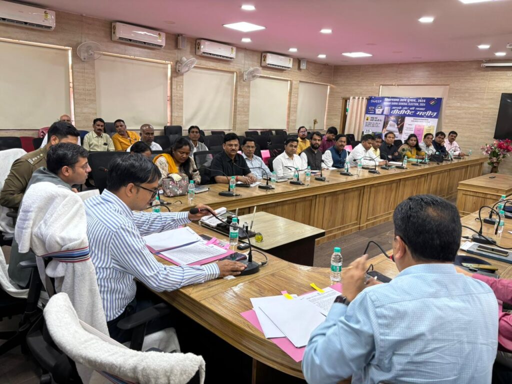 होली पर्व के मद्देनजर रामगढ़ में जिला स्तरीय शांति समिति की बैठक 9 WhatsApp Image 2026 03 02 at 15.18.36