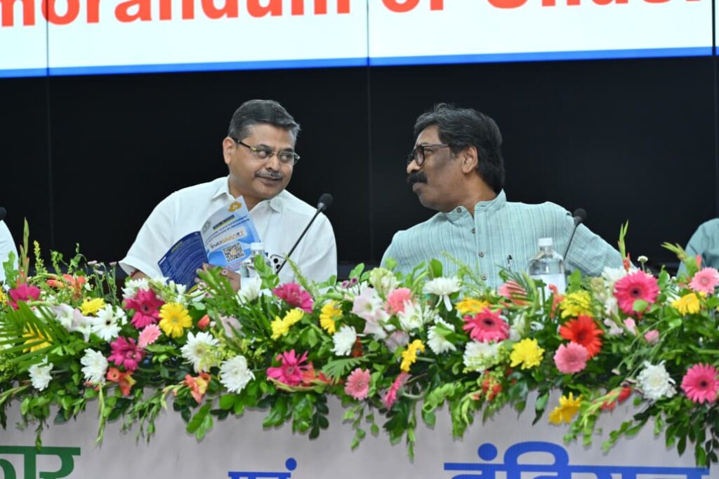 मुख्यमंत्री हेमंत सोरेन की मौजूदगी में झारखंड के हज़ारों स्वास्थ्य कर्मियों की सुरक्षा सुनिश्चित 29 WhatsApp Image 2026 04 15 at 16.47.36