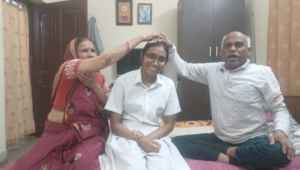 CBSE 10वीं में प्रण्या प्रिया ने मारी बाजी, 99.6% के साथ बनीं स्टेट टॉपर 25 jh ran 06 exclusive 7212717 15042026220155 1504f 1776270715 984