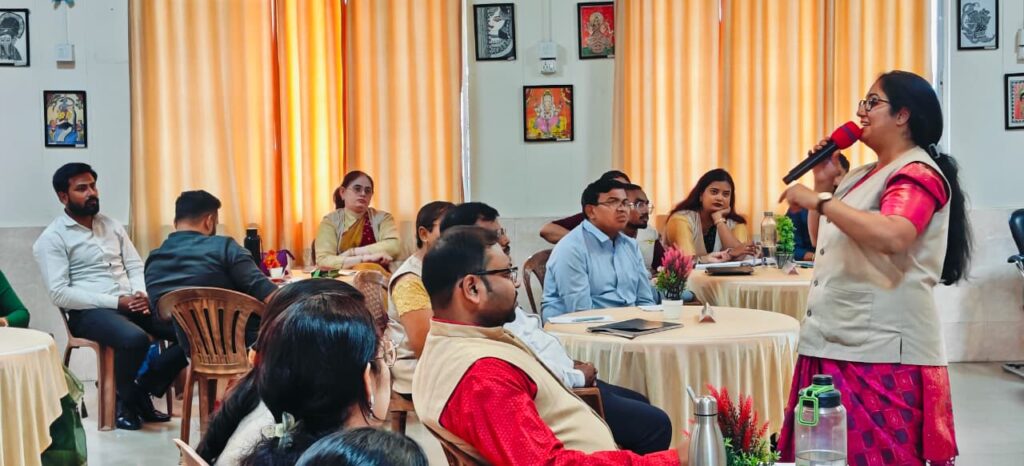 DAV नंदराज में मानसिक स्वास्थ्य पर कार्यशाला, 180 शिक्षकों ने लिया हिस्सा 28 WhatsApp Image 2026 05 01 at 17.25.10