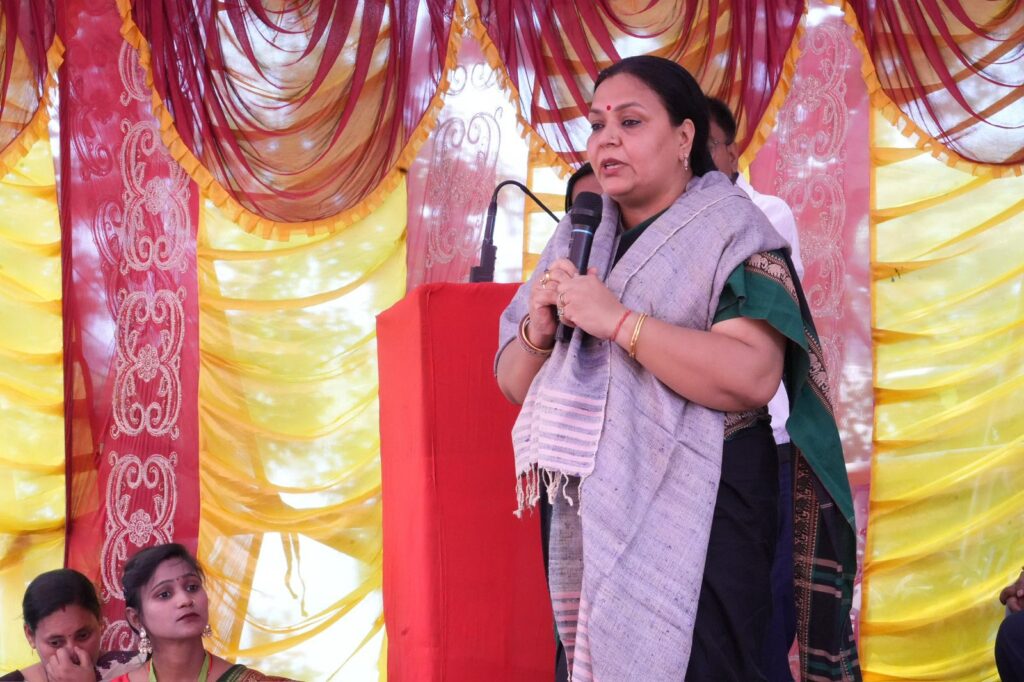 महागामा में विकास को नई रफ्तार, सड़क, सिंचाई और जैविक खेती की कई योजनाओं की शुरुआत 29 WhatsApp Image 2026 05 10 at 16.33.45