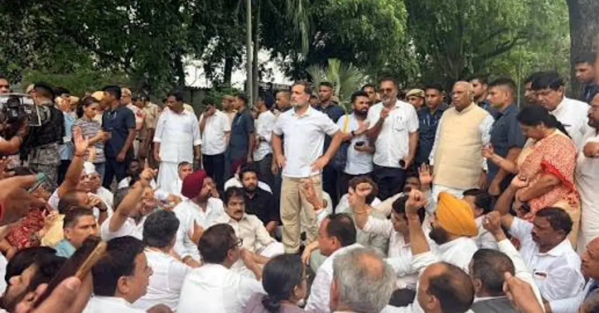 Rahul Gandhi protest PM residence