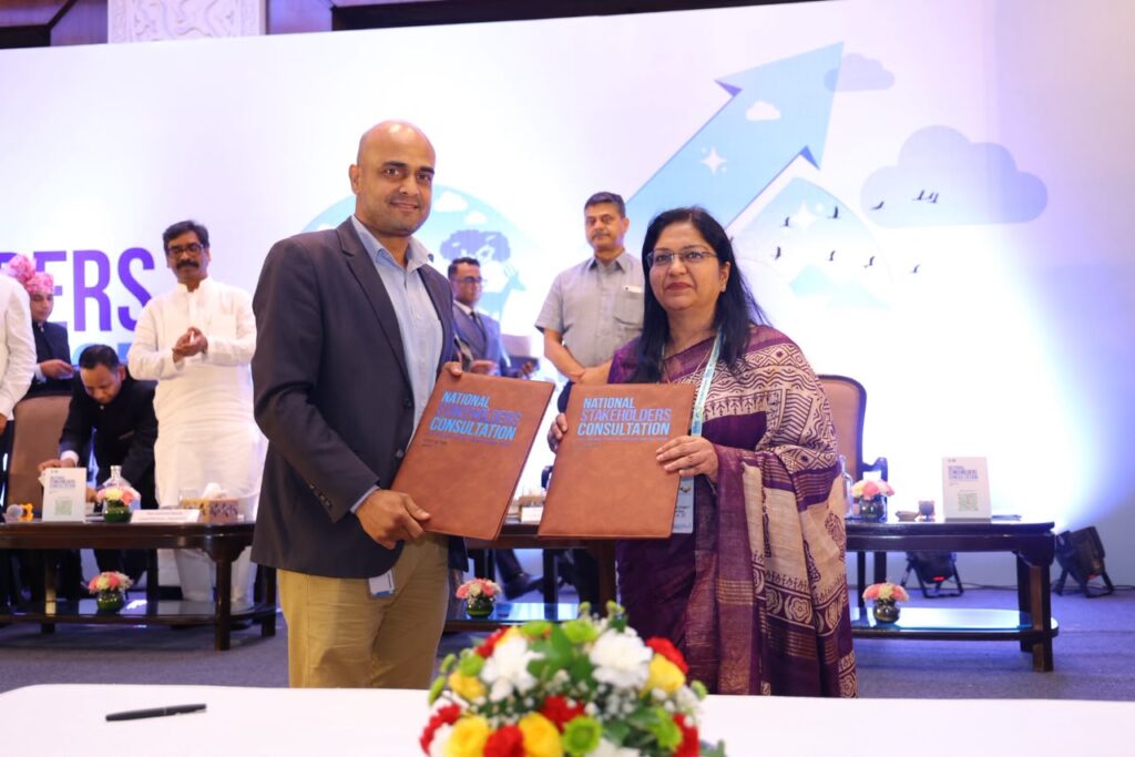 झारखंड में निवेश का नया अध्याय: ₹99,639 करोड़ के 14 ऐतिहासिक MoU, उद्योग, डिजिटल ट्रांसफॉर्मेशन और पर्यटन को मिलेगी नई उड़ान 23 WhatsApp Image 2026 07 09 at 9.41.40 PM 1