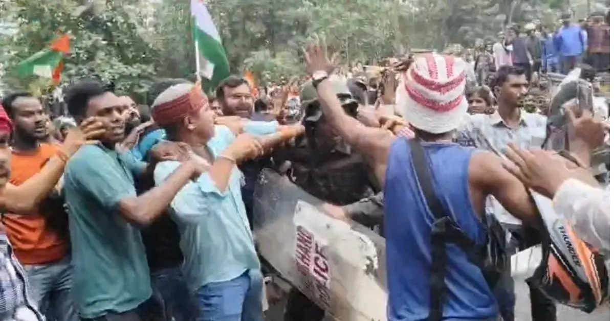 Stone-pelting near Assembly