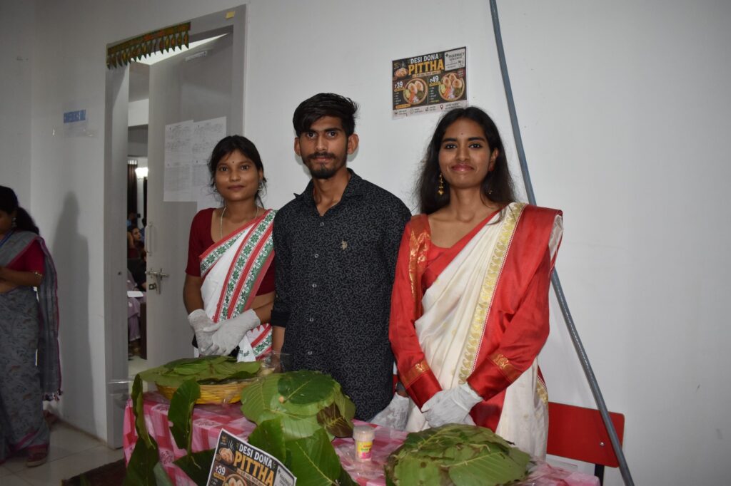 RKDF University, Ranchi में विश्व आदिवासी दिवस का भव्य आयोजन, संस्कृति और परंपरा की दिखी जीवंत झलक 17 WhatsApp Image 2026 08 08 at 17.55.11