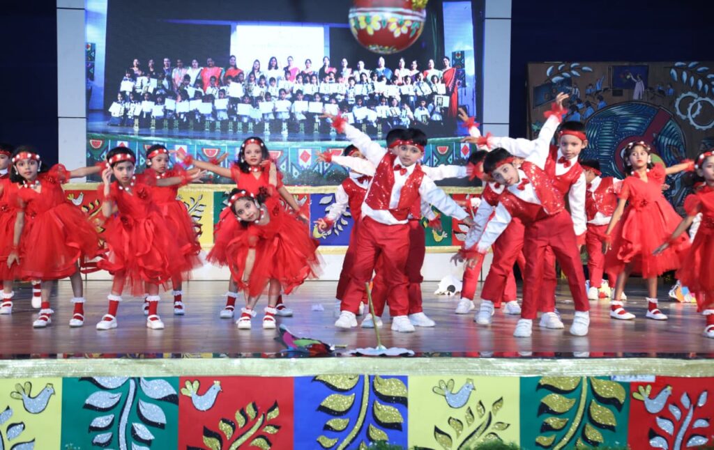 सरला बिरला स्कूल में ‘वात्सल्यम् 2026’ की धूम, बच्चों ने संस्कारों की धरोहर को दी शानदार प्रस्तुति 21 WhatsApp Image 2026 08 12 at 17.41.55 2