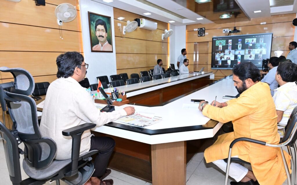 खनिज अधिकार पर हेमंत का हुंकार, बोले- देश देखेगा झारखंड का आंदोलन 7 WhatsApp Image 2026 08 13 at 9.56.49 PM 1