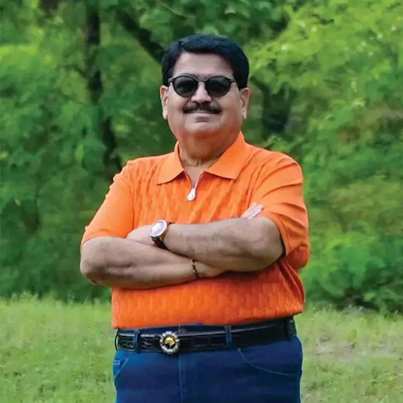 सड़क, स्वास्थ्य, पेयजल और डिजिटल शिक्षा जैसी सुविधाओं के जरिए ग्रामीण जीवन को बेहतर और आत्मनिर्भर बनाने की पहल 4 parimal nathwani e1712823625435