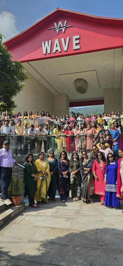 कैंब्रियन पब्लिक स्कूल में धूमधाम से मना शिक्षक दिवस, शिक्षकों ने किया जमशेदपुर का परिभ्रमण 16 WhatsApp Image 2026 09 05 at 18.21.31