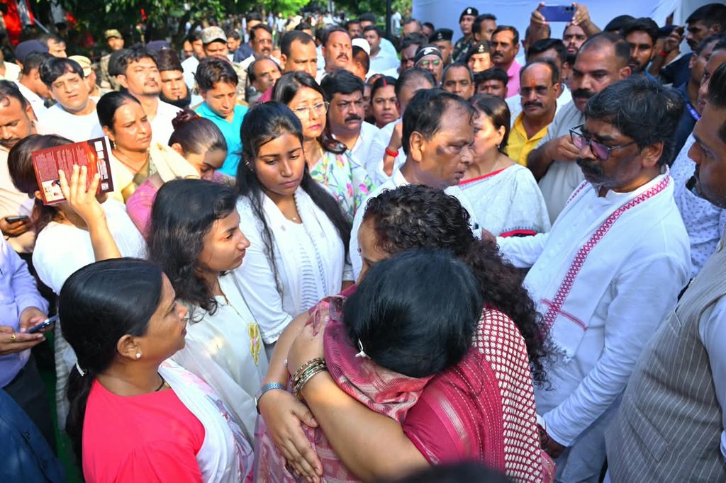 सुदिव्य सोनू नहीं रहे, लेकिन प्रेरणा पुंज के रूप में हमेशा रहेंगे: हेमंत सोरेन 4 WhatsApp Image 2026 09 17 at 5.18.25 PM