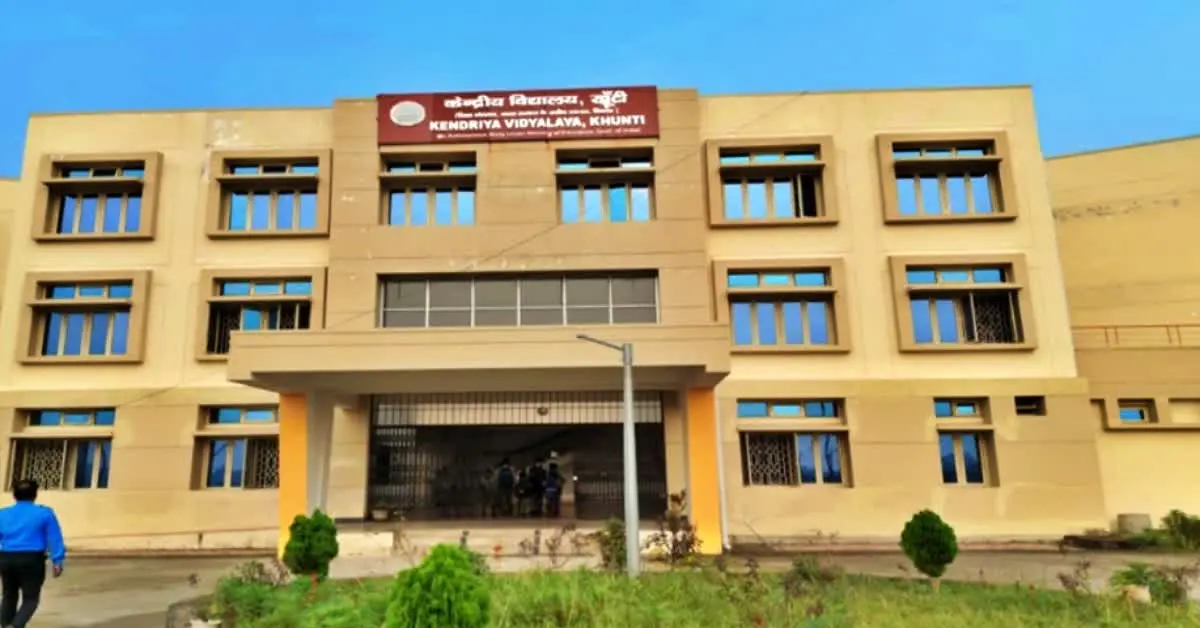 Khunti 30 children fall ill
