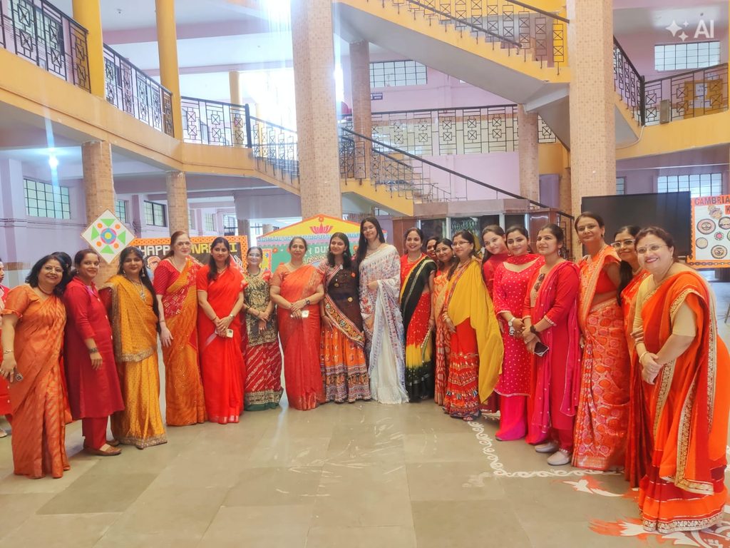 कैम्ब्रियन पब्लिक स्कूल कांके रोड में ‘शरद रास’ का आयोजन, डांडिया और गरबा से झूमा विद्यालय परिसर 68 WhatsApp Image 2026 10 15 at 16.59.21