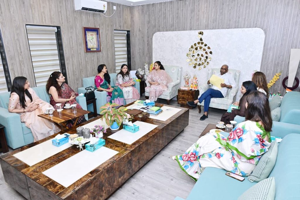 रांची के मोरहाबादी मैदान में 29 अक्टूबर से लगेगा भव्य दीवाली मेला, CM हेमंत सोरेन को सपरिवार न्योता 98 WhatsApp Image 2026 10 27 at 15.50.58